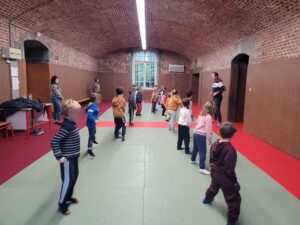 Lire la suite à propos de l’article Les CP découvrent le judo