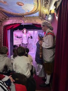 Lire la suite à propos de l’article Les CE2 de l’École Saint-Bernard découvrent l’Opérabus