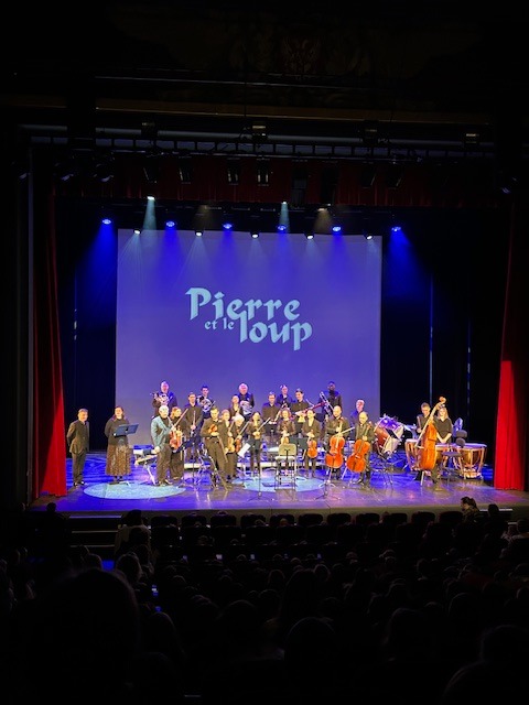 You are currently viewing Une sortie magique au théâtre pour nos plus jeunes